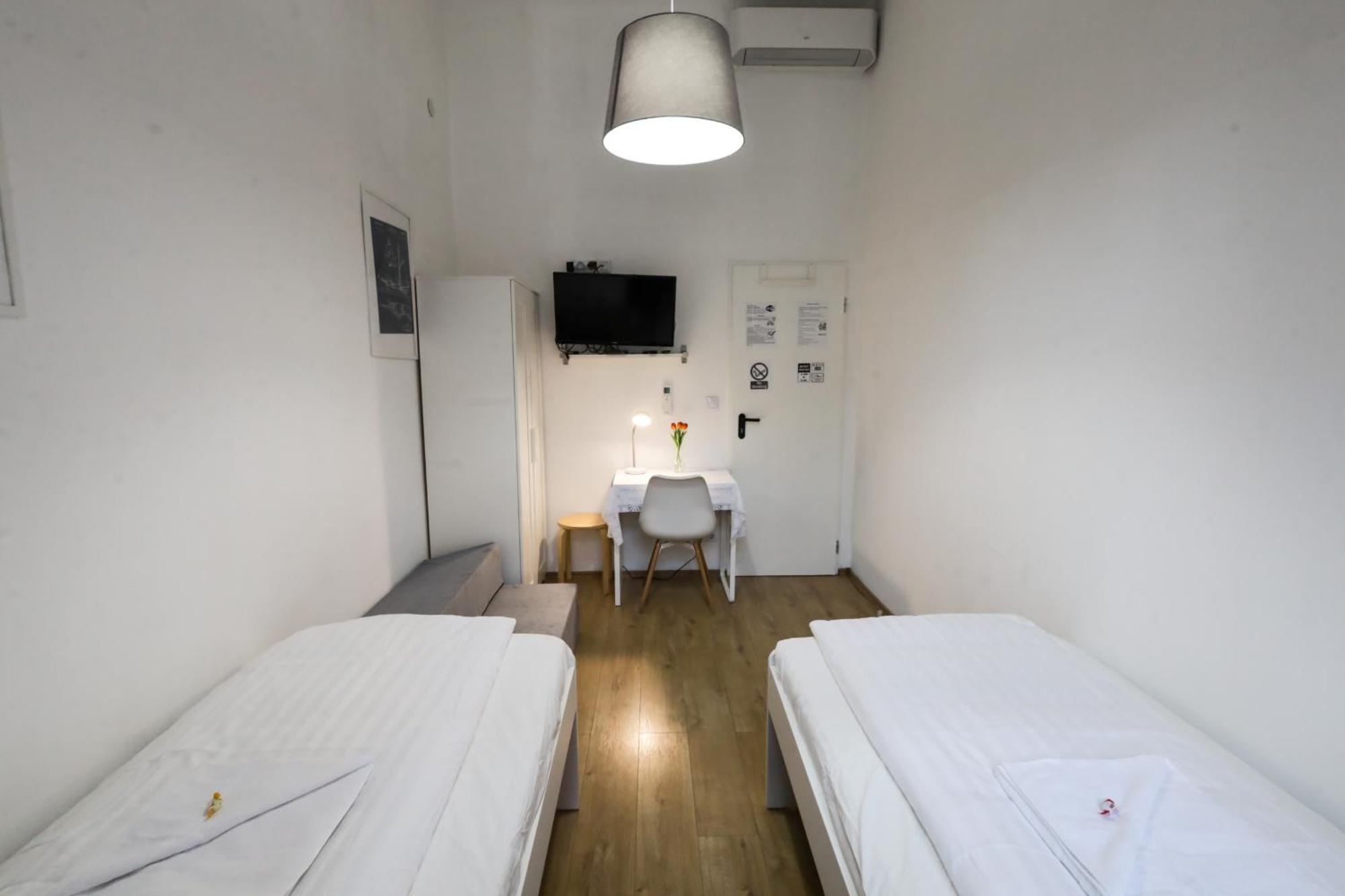 Budapest Pest-Port Apartment 4 Rooms For 16 Person Kültér fotó